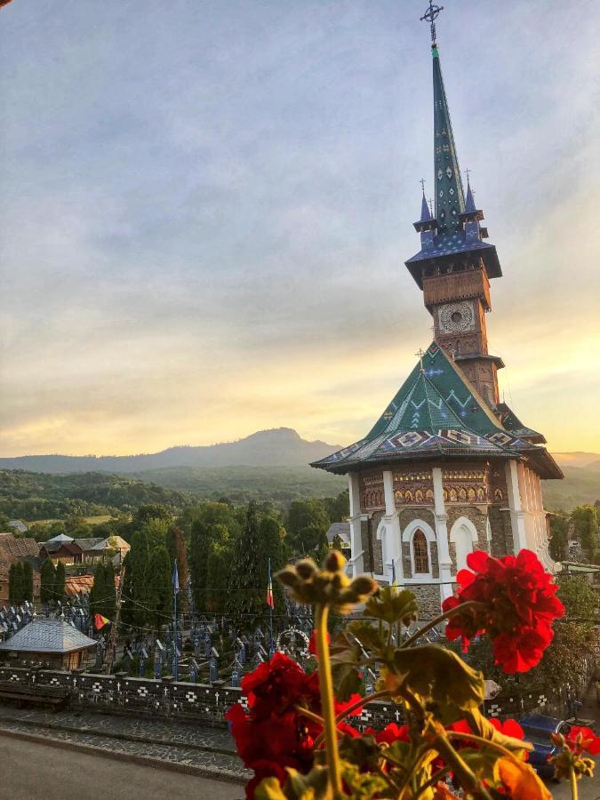 Отель Casa Pop Сэпынца Экстерьер фото