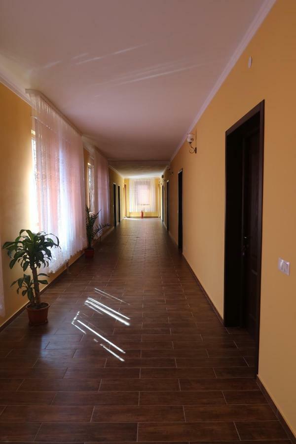 Отель Casa Pop Сэпынца Экстерьер фото